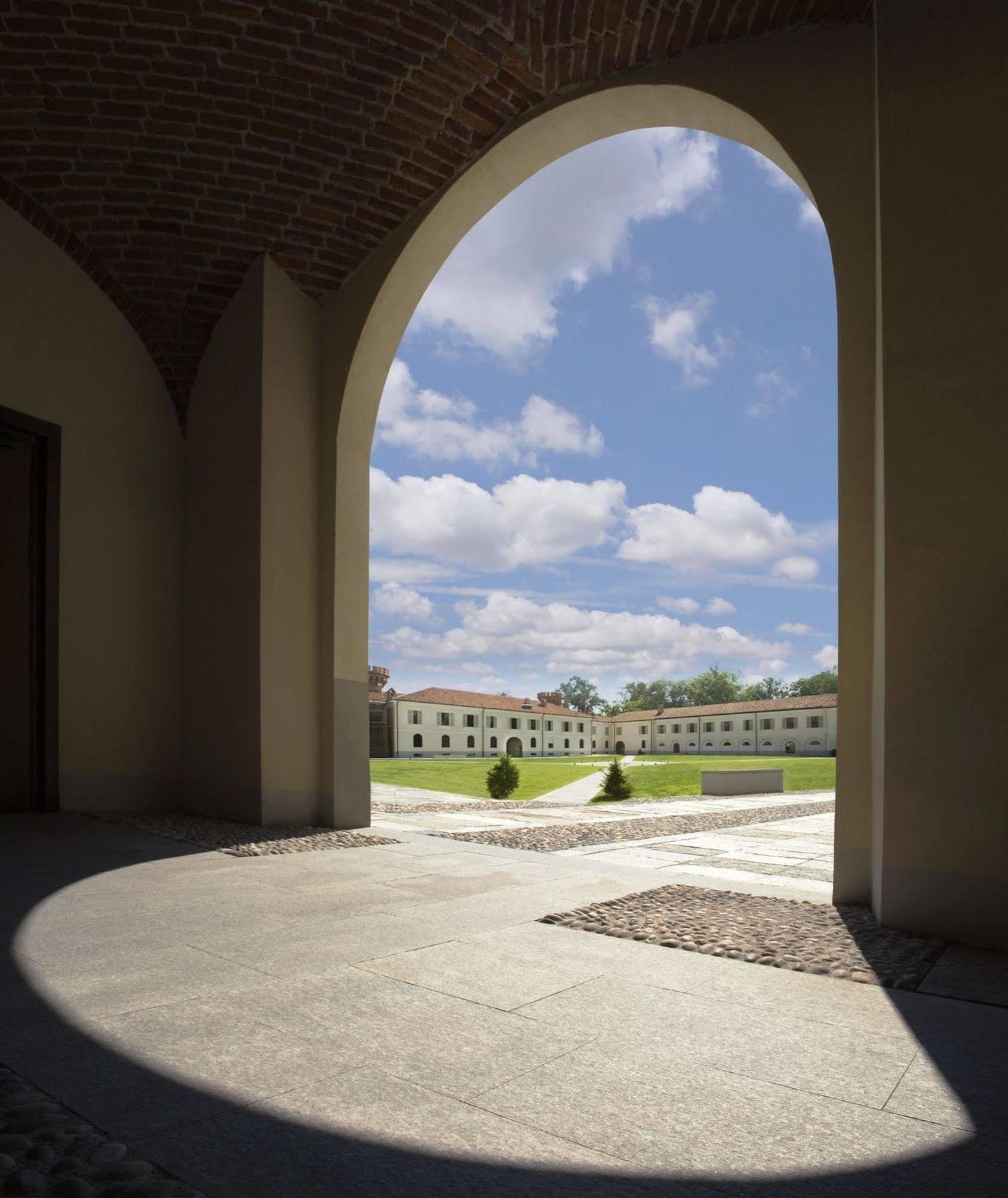 Albergo Dell'Agenzia Bra Exterior foto
